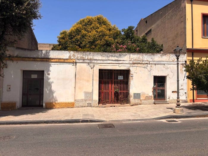 Casa con 6 locali in vendita in Via Giuseppe Garibaldi, Centro, Sanluri