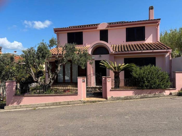 Casa con 6 locali in vendita in via porrino, Centro, Muravera