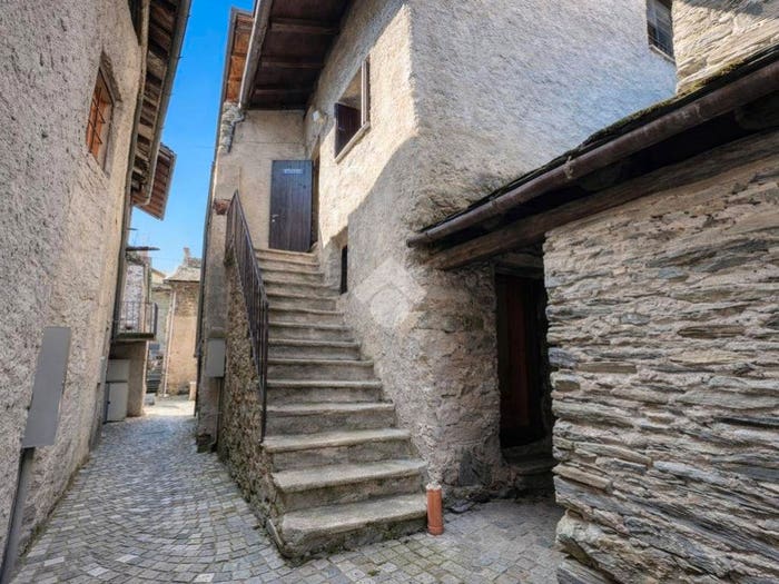 Casa bilocale in vendita in Contrada Somprato, Centro, Chiesa in Valmalenco