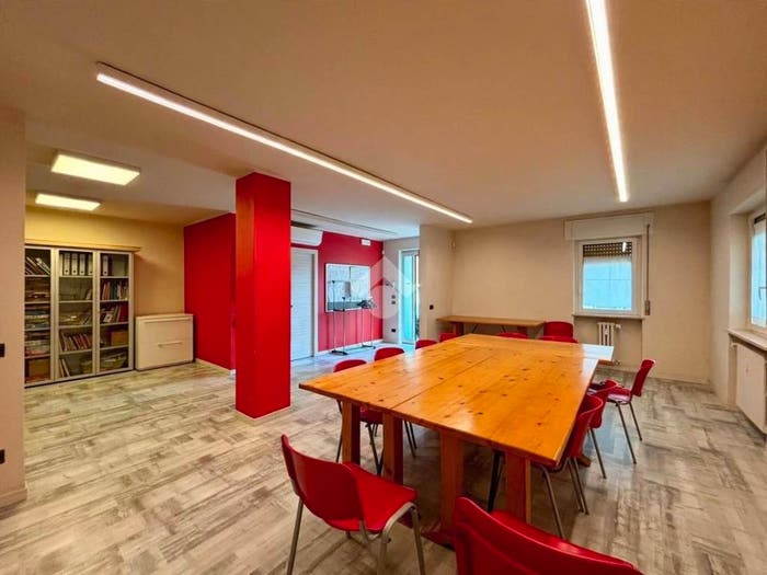 Appartamento trilocale in vendita in Via Berto Barbarani, Lugagnano Mancalacqua, Sona