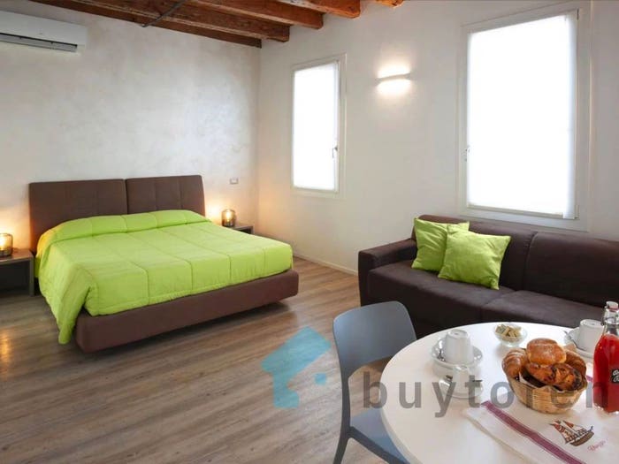 Casa con 6 locali in vendita in Corso del Popolo, Centro Storico, Chioggia