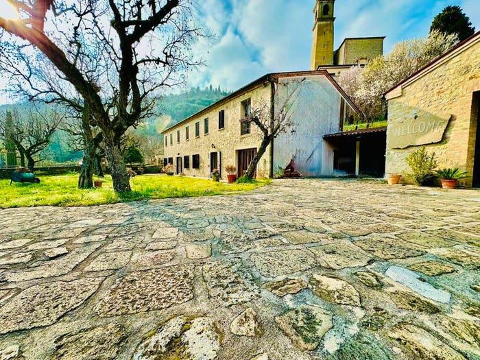 Casa con 6 locali in vendita in Via Fontana, Arquà Petrarca