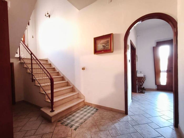 Casa con 6 locali in vendita in Via Carlo Levi, Seano, Carmignano