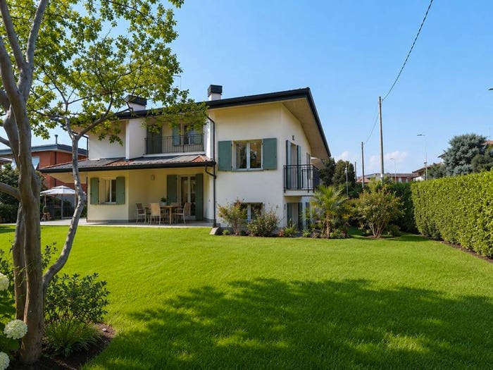 Casa con 5 locali in vendita in Via dei Caduti, Curno