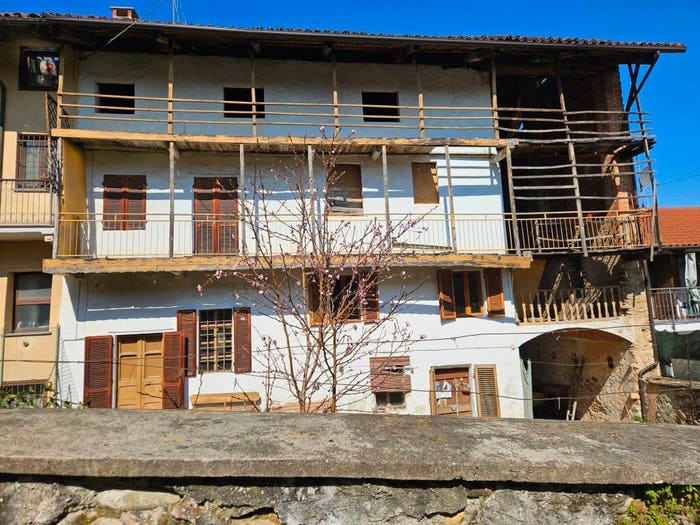 Casa quadrilocale in vendita in Via San Giuliano, Centro, Barbania