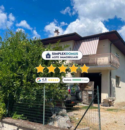 Casa con 6 locali in vendita in Via Provinciale S Magno, Centro, Monte San Biagio
