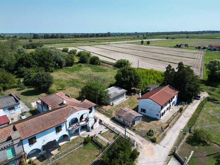 Casa con 6 locali in vendita in Via della Liberazione, Monticelli, Mesola