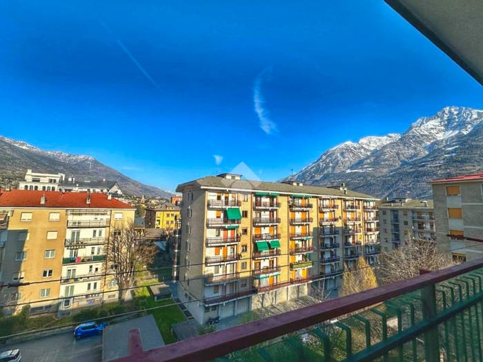 Appartamento trilocale in vendita in Via monte vodice, Centro, Aosta