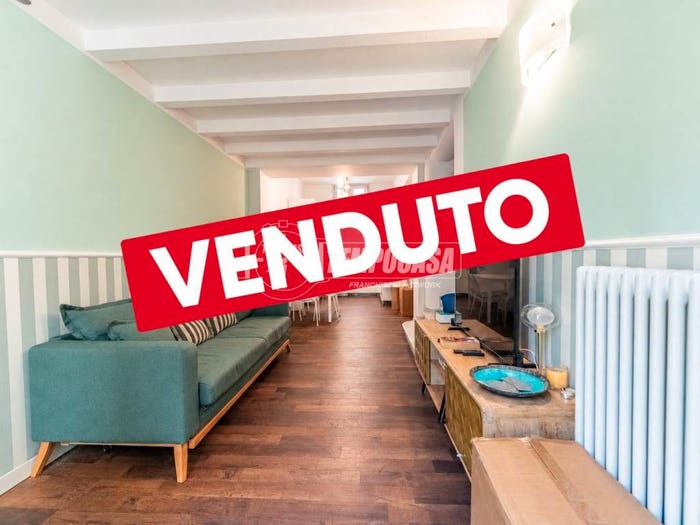 Appartamento trilocale in vendita in Via Carlo Farini, Isola, Milano