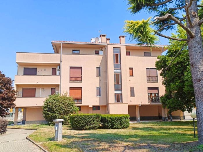 Appartamento bilocale in vendita in Via Roma, Centro, Cassolnovo
