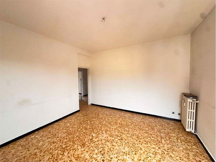 Appartamento trilocale in vendita in VIA ADUA, Centro, Erba