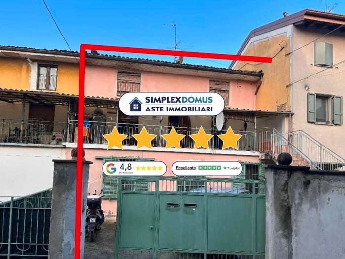 Appartamento con 6 locali in vendita in Vicolo Ritorto, Centro, Manerbio