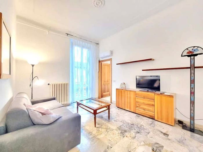 Appartamento bilocale in affitto in Via Volturno, Isola, Milano
