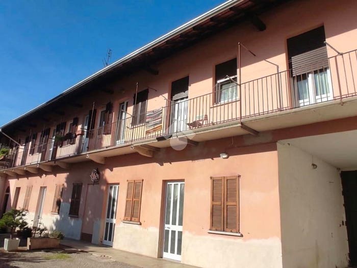 Appartamento bilocale in vendita in Via G Pascoli, Centro, Lonate Pozzolo