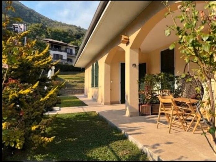Appartamento bilocale in affitto in Località Molvedo, Santa Maria Rezzonico, San Siro