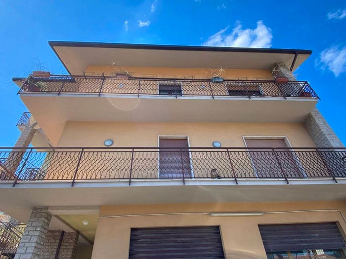Appartamento quadrilocale in vendita in Via Gian Francesco Perini, Centro, Amelia
