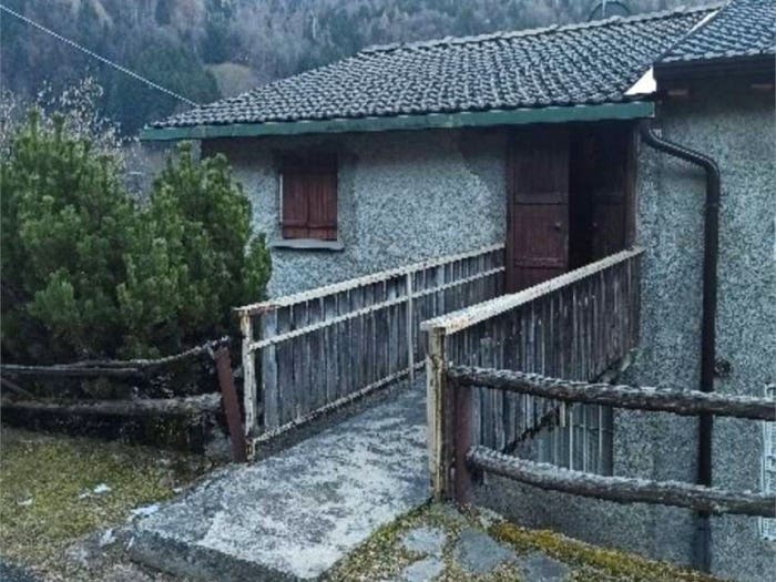 Appartamento bilocale in vendita in Via oro, Roncobello