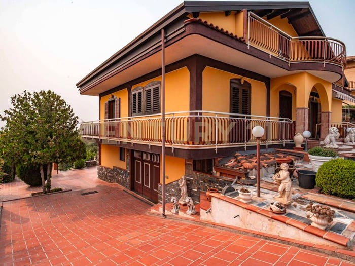 Casa con 6 locali in vendita in Strada Provinciale, Belpasso