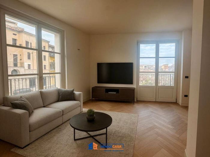 Appartamento bilocale in vendita in Piazza Guglielmo Marconi, Centro, Castagnole delle Lanze