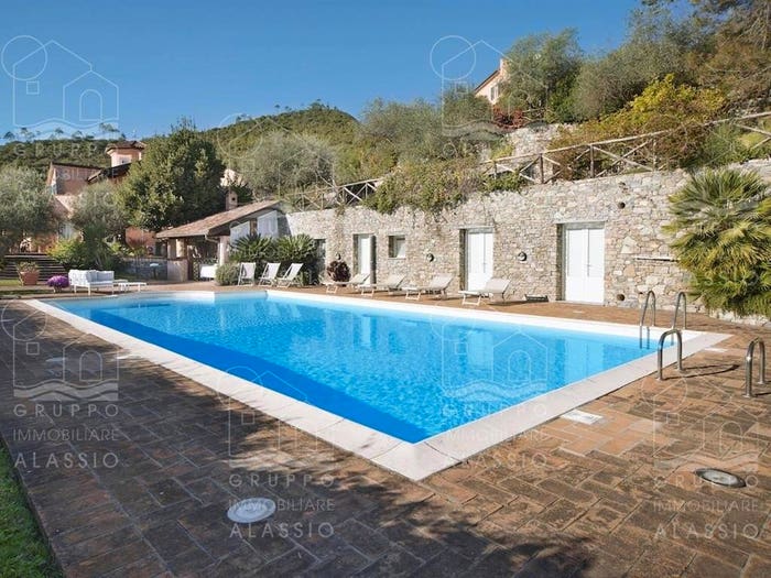 Casa con 6 locali in vendita in Località Casoni, Villafranca, Garlenda