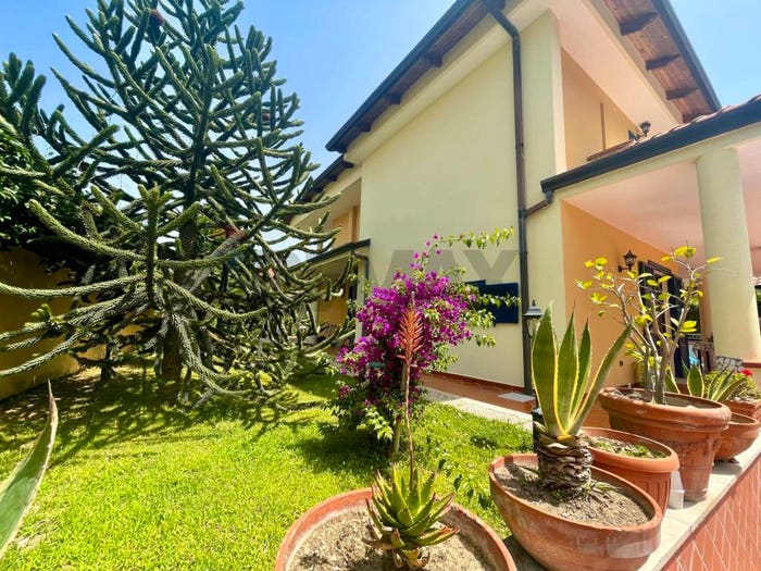 Casa con 5 locali in vendita in VIA MARANO QUARTO, Centro, Marano di Napoli