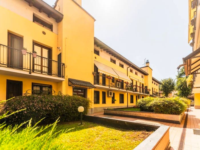 Appartamento quadrilocale in vendita in Via Guglielmo Marconi, Monzoro, Cusago