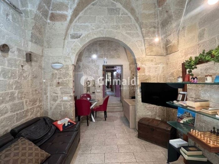 Casa con 6 locali in vendita in Via Ferrante d'Aragona, Centro Storico, Lecce