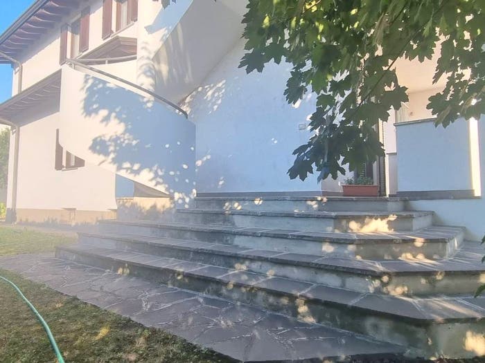 Casa con 6 locali in vendita in Via Bologna, Bellinzago Lombardo