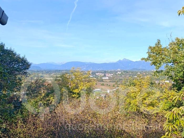 Casa con 6 locali in vendita in Centro, Tricesimo
