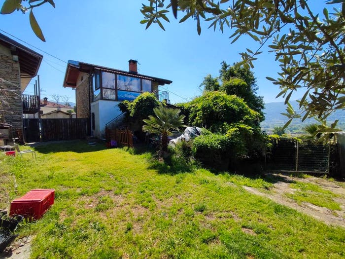 Casa con 6 locali in vendita in Via Momborgo, Rifreddo
