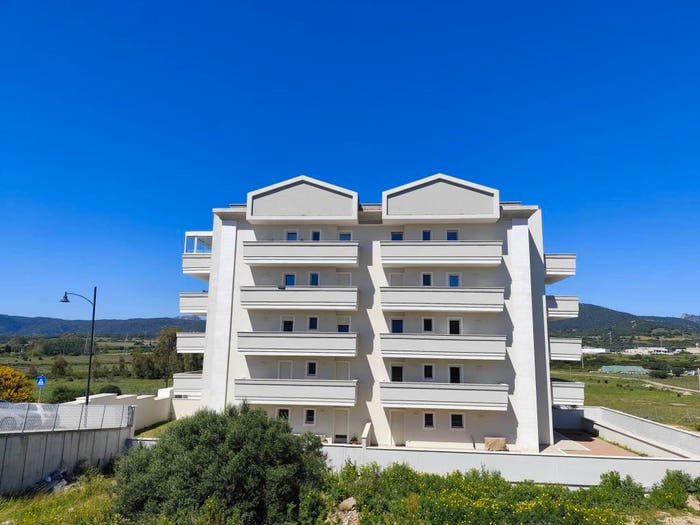 Appartamento con 5 locali in vendita in Via Mosca, Viale Aldo Moro Ospedale Vecchio, Olbia
