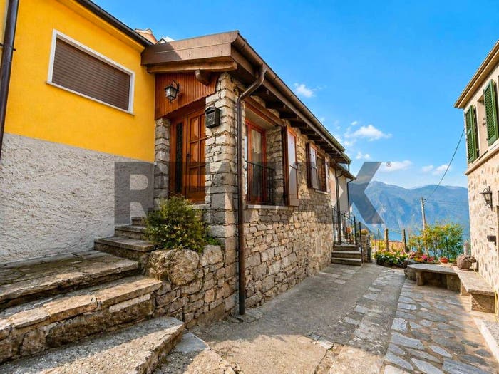 Casa bilocale in vendita in Sant'agata, Cannobio