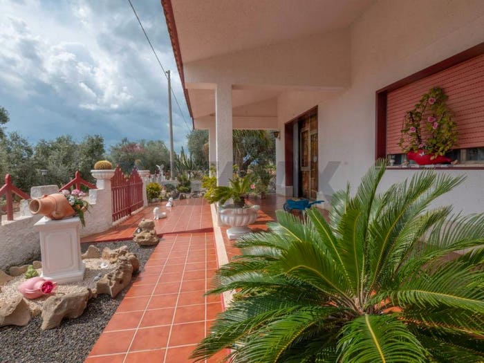 Casa con 6 locali in vendita in Cda Bosco di Mezzo, Caltagirone