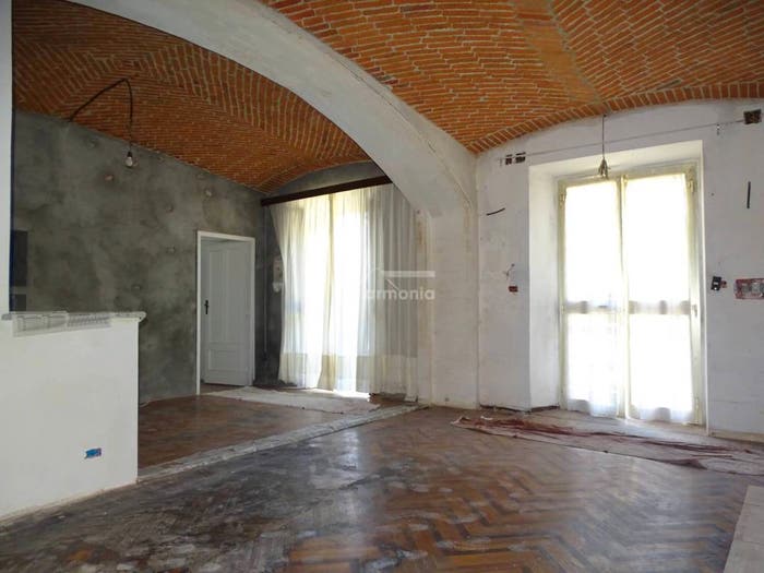 Appartamento con 5 locali in vendita in Piazza Vittorio Emanuele, Centro, Nole