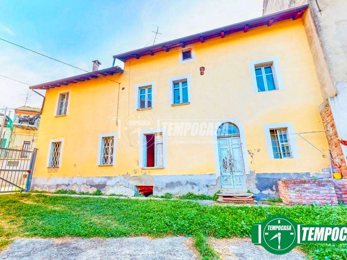 Casa quadrilocale in vendita in Via Roma, Cuccaro Monferrato, Lu e Cuccaro Monferrato