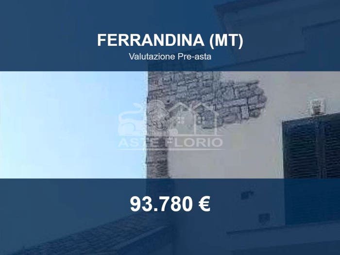 Appartamento con 6 locali in vendita in Piazza Santa Maria sc, Centro, Ferrandina