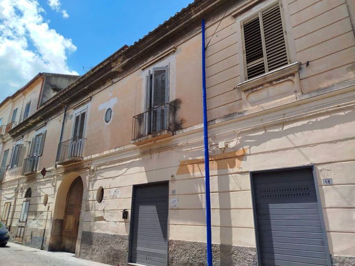 Appartamento quadrilocale in vendita in Via Vescovo Natale, Casapulla