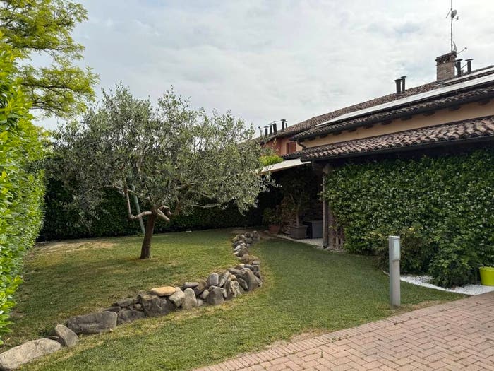 Casa con 5 locali in vendita in Via Roma, Vicofertile, Parma