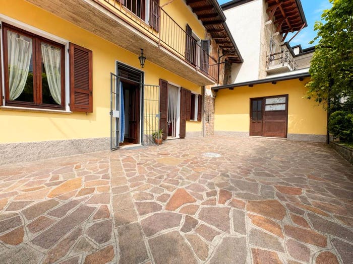 Appartamento quadrilocale in vendita in Via Regia Antica, Lonato, Lonato del Garda