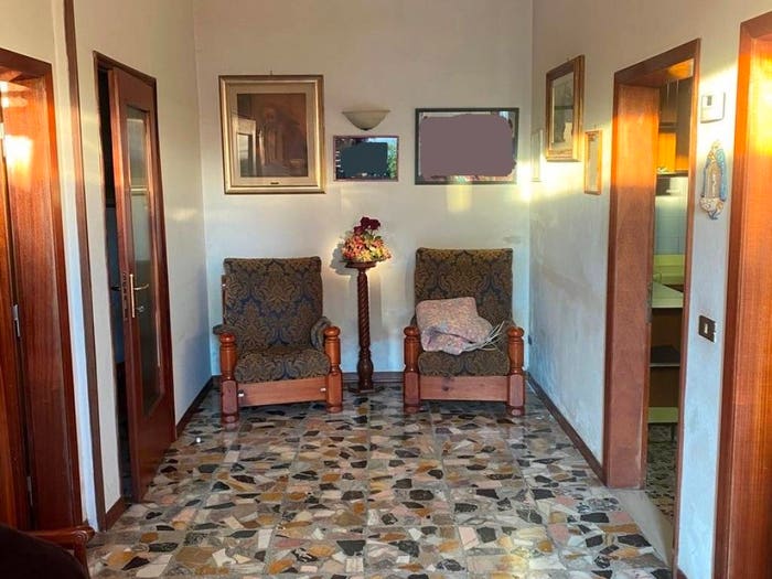 Casa con 6 locali in vendita in Via Montalese, Fornacelle, Montemurlo