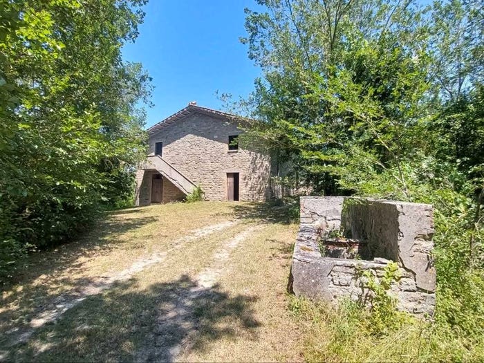 Appartamento con 6 locali in vendita in santa maria di burano, Gubbio