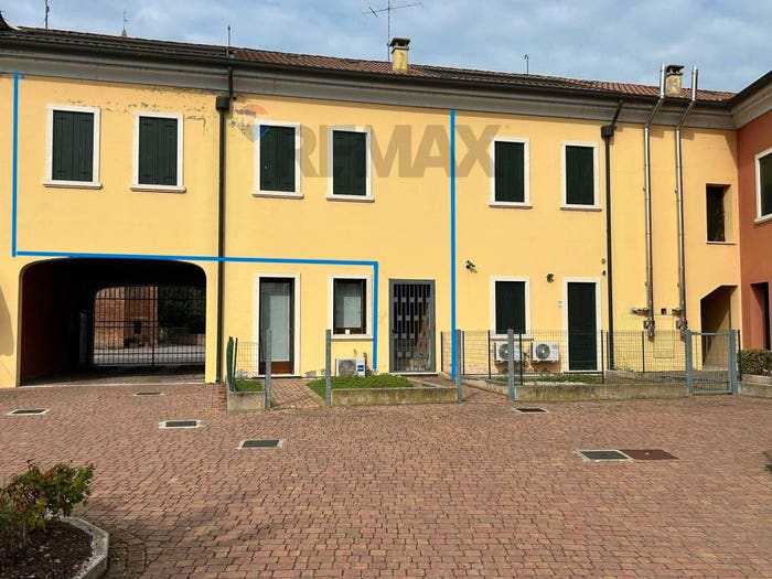 Appartamento con 5 locali in vendita in corso Fraccaroli, Centro, Villa Bartolomea