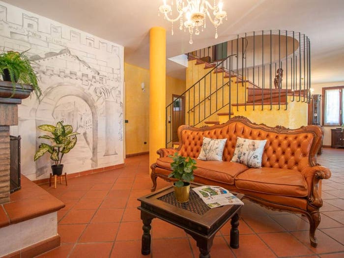 Casa con 6 locali in vendita in Via Ca' Turchi, Coriano