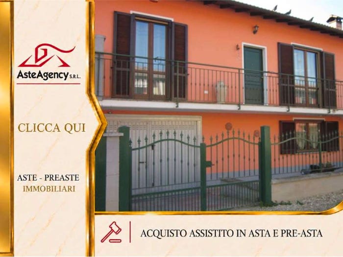 Casa quadrilocale in vendita in Via DELLA CHIUSA C, Dorno