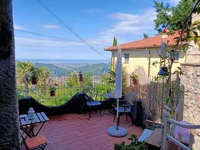 Casa trilocale in vendita in Camaiore Paese, Camaiore