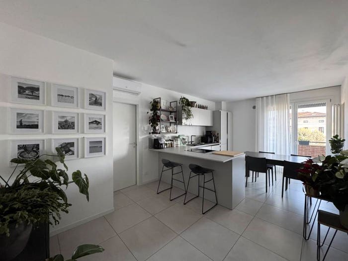 Appartamento con 6 locali in vendita in Chiesetta Vecchia, Centro, Altavilla Vicentina