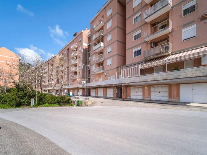 Appartamento quadrilocale in vendita in via Umberto Terracini, Annunziata Alta, Messina