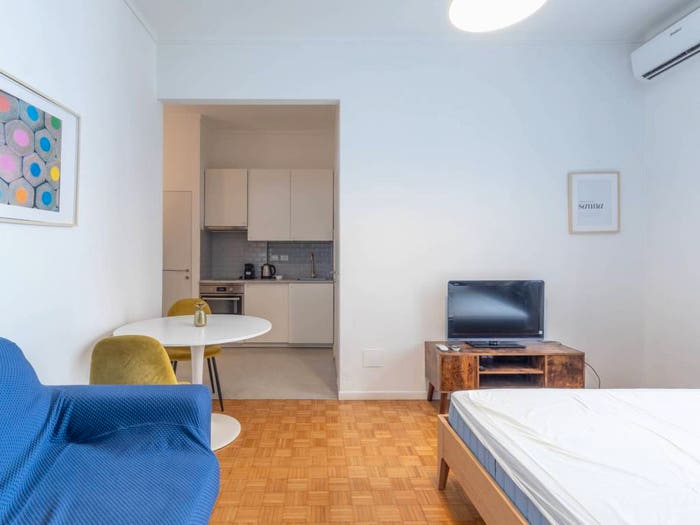 Appartamento bilocale in vendita in Via Pompeo Litta, Guastalla, Milano