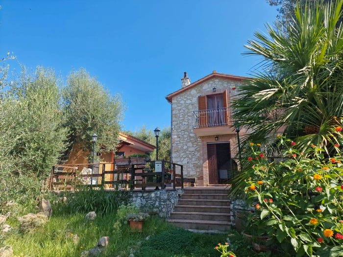 Casa con 5 locali in vendita in STRADA DI PALLICCIO, Centro, Amelia