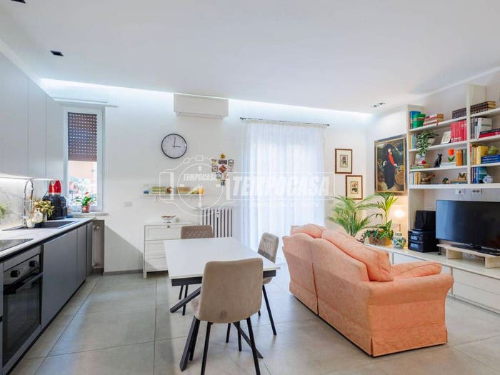 Appartamento trilocale in vendita in Via Giacomo Leopardi, Montanara Cinghio, Parma